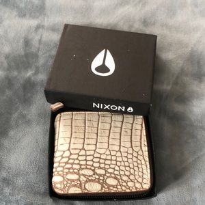 New Nixon wallet